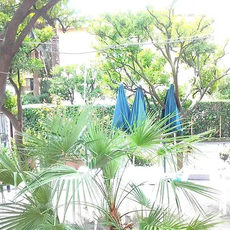 Piccolo Eden Hotel *